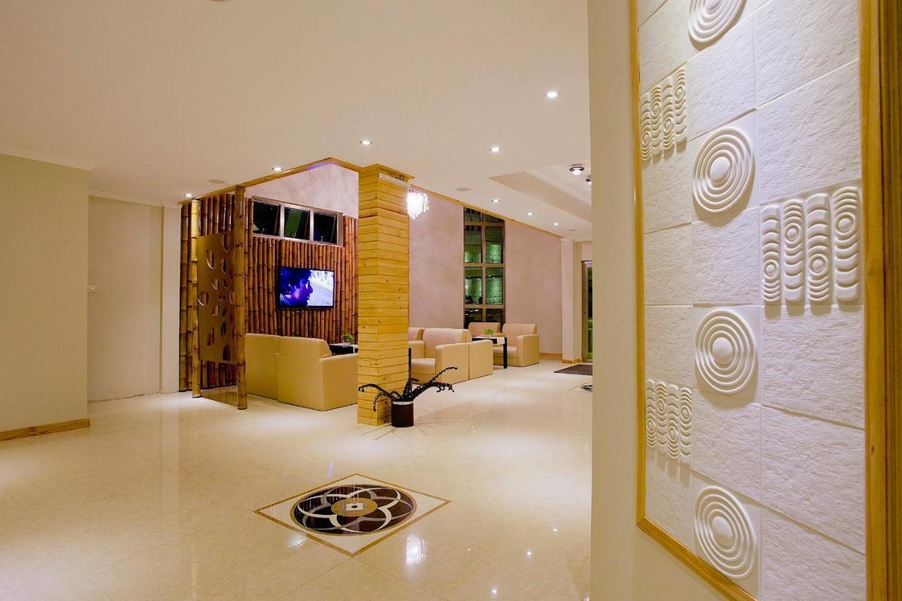 Kaani Beach Hotel At Maafushi Exteriér fotografie