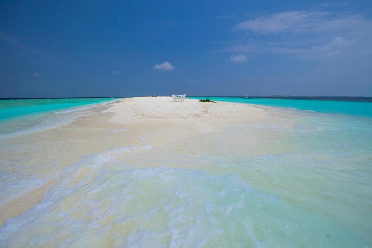 Kaani Beach Hotel At Maafushi Exteriér fotografie